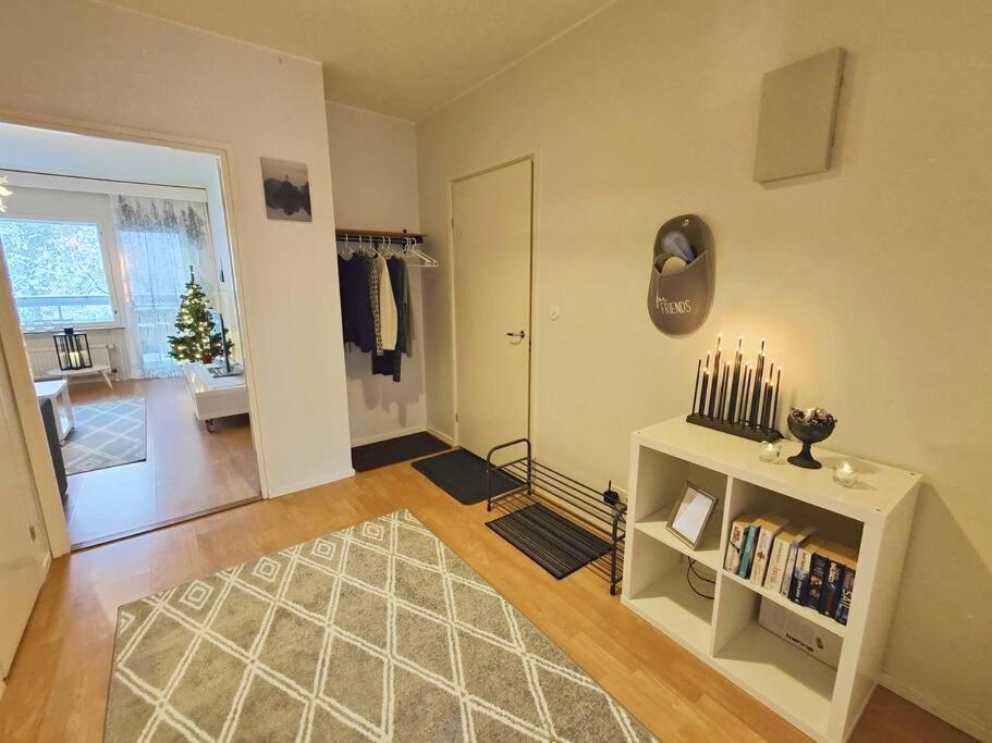 Spacious Apartment With Balcony And Free Wifi روفانييمي المظهر الخارجي الصورة